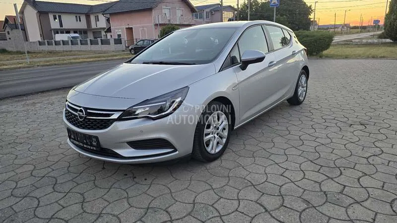 Opel Astra K 2018 photo 3