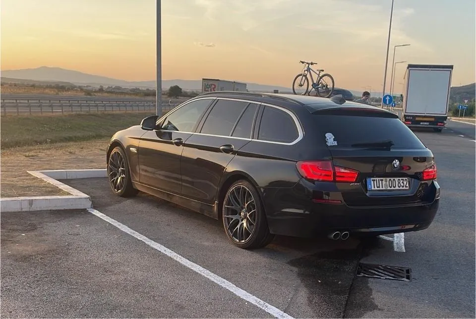 BMW F11