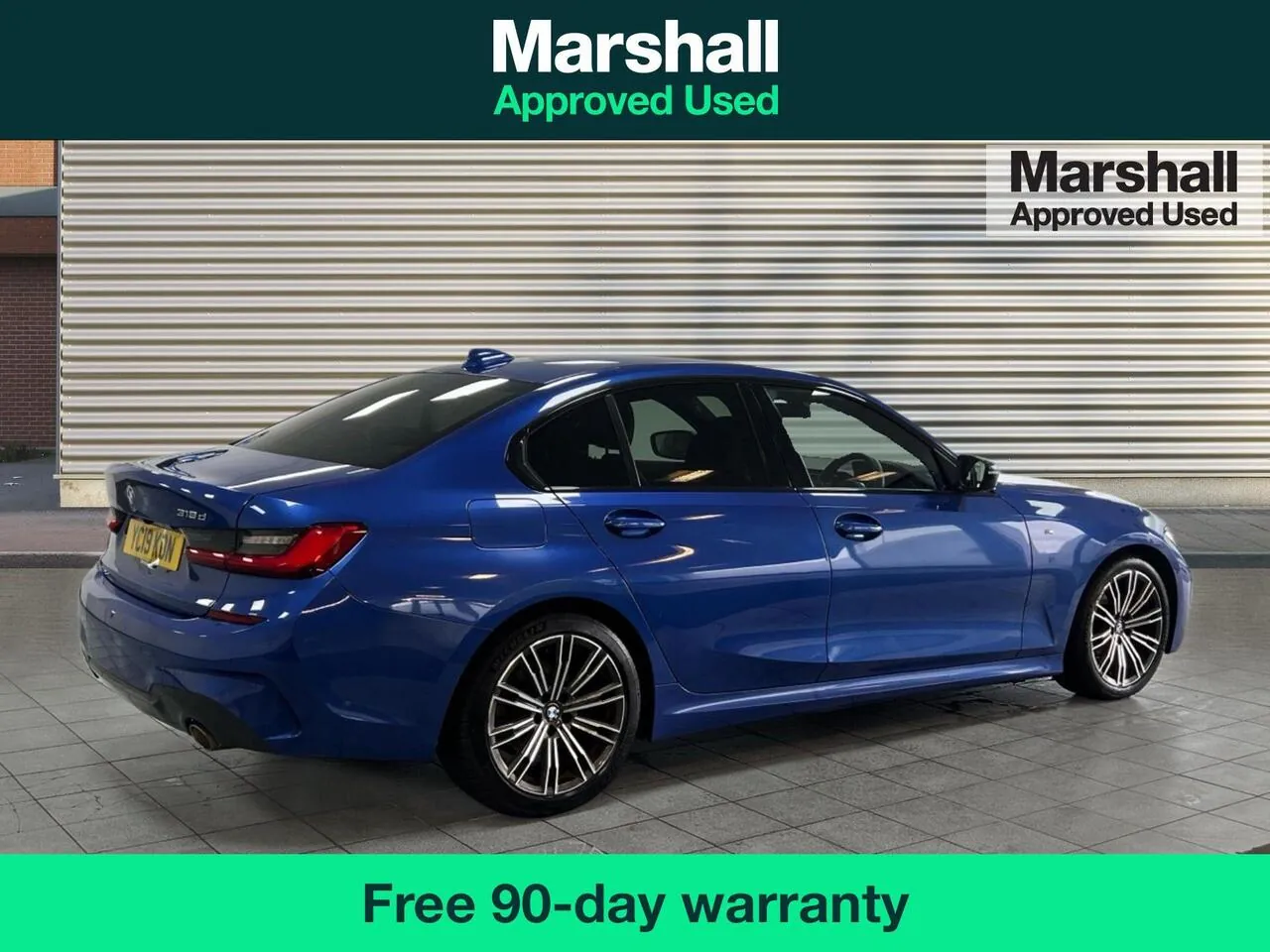 BMW 3 Series 2019 photo 3