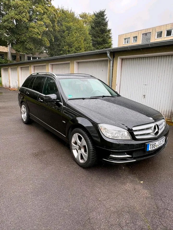 Mercedes-Benz C180