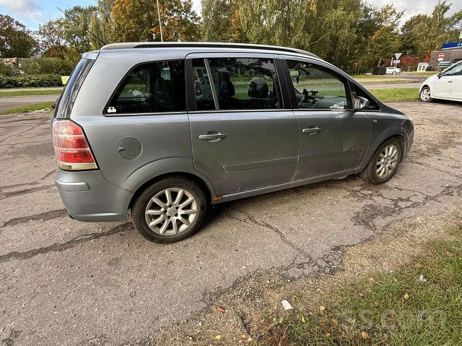 Opel Zafira 2006 photo 3