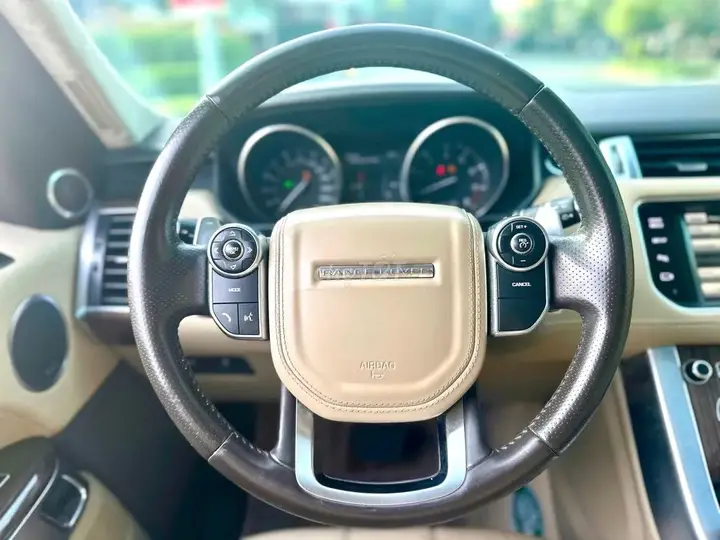 Land Rover Range Rover Sport 2014 photo 4