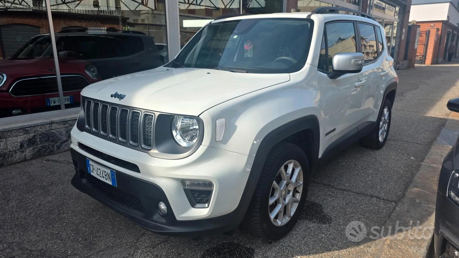 Jeep Renegade 2023 photo 3
