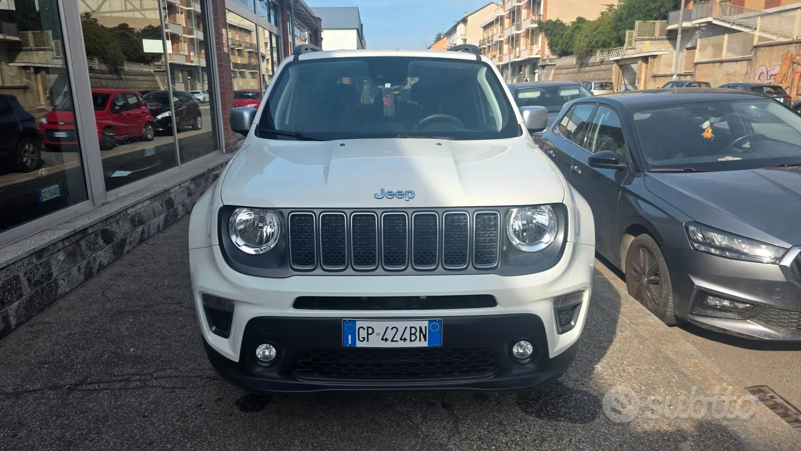 Jeep Renegade 2023 photo 2