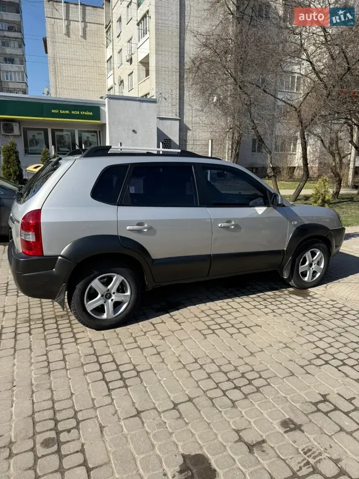 Hyundai Tucson 2008 photo 3