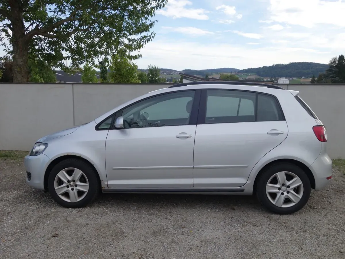 Volkswagen Golf 2009 photo 3