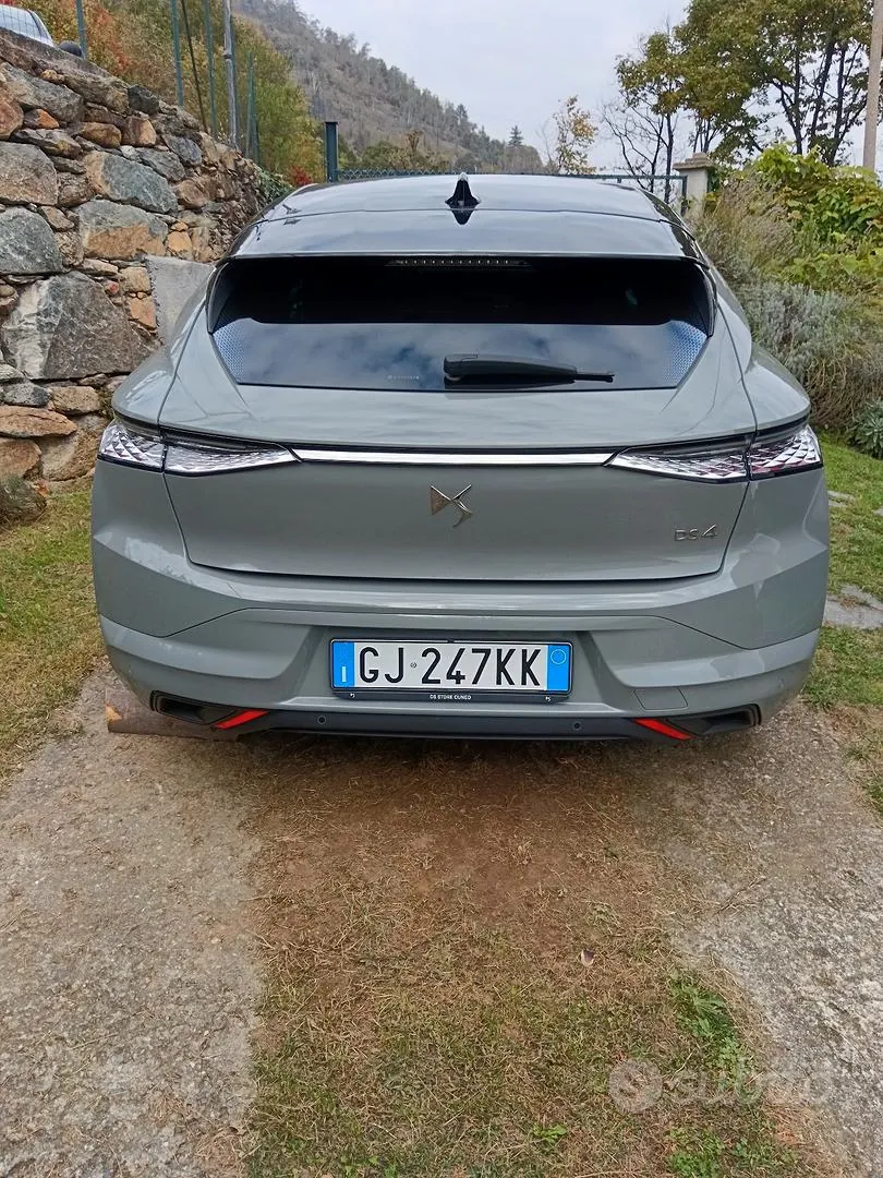 DS Automobiles Ds 4