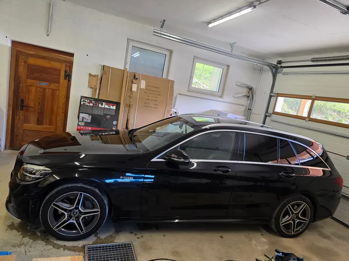 Mercedes-Benz C-Class 2019 photo 2