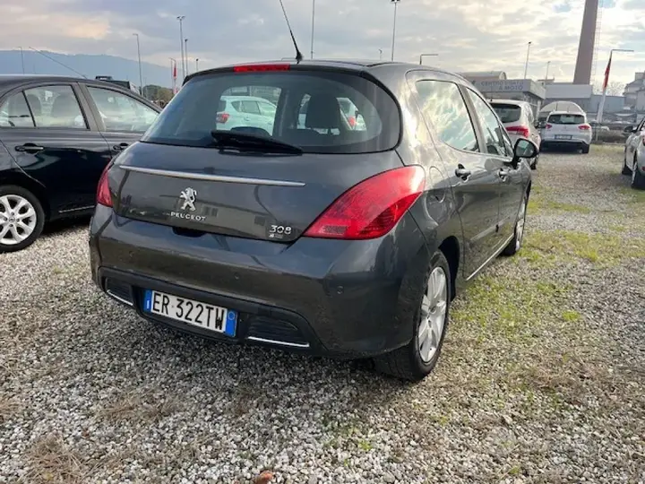 Peugeot 308 2013 photo 5