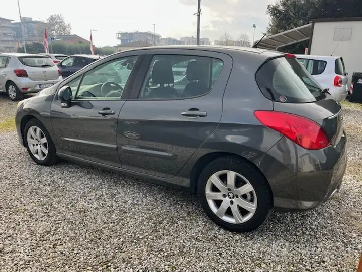 Peugeot 308 2013 photo 4