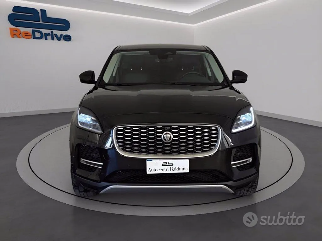 Jaguar E-Pace 2021 photo 2
