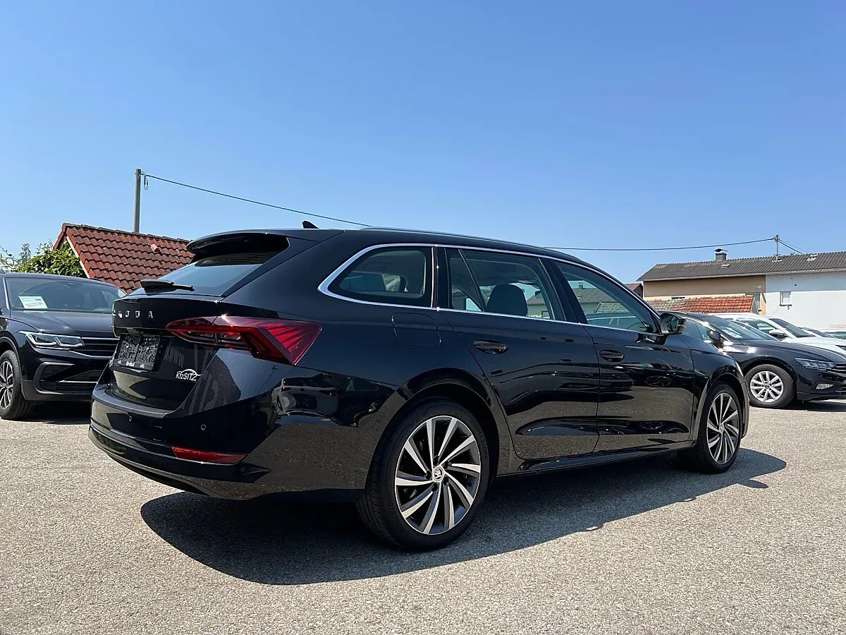 Skoda Octavia 2023 photo 3