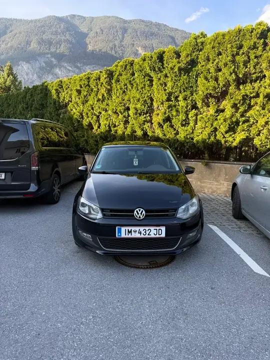 Volkswagen Polo 2011 photo 2