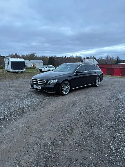 Mercedes-Benz E220 2018 photo 5