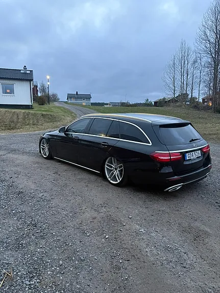 Mercedes-Benz E220 2018 photo 4