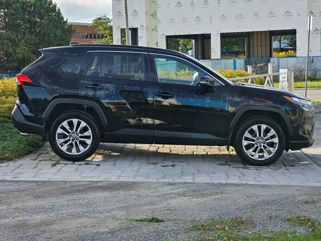 Toyota Rav4 2025 photo 5