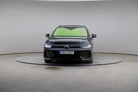 Volkswagen Passat 2024 photo 3