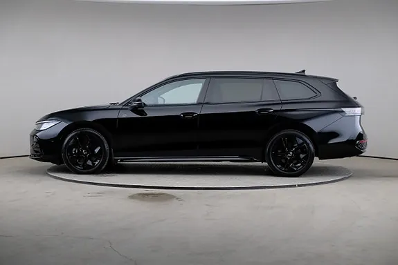Volkswagen Passat 2024 photo 4