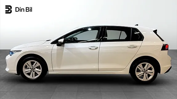 Volkswagen Golf I 2026 photo 2