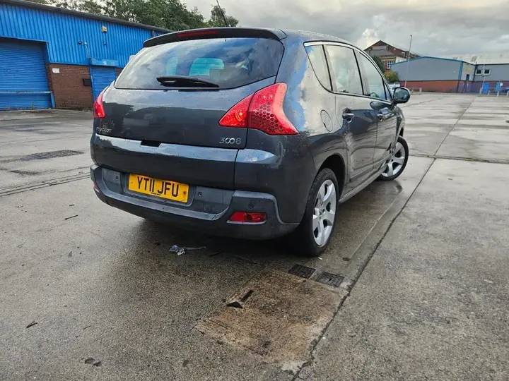 Peugeot 3008 2011 photo 2