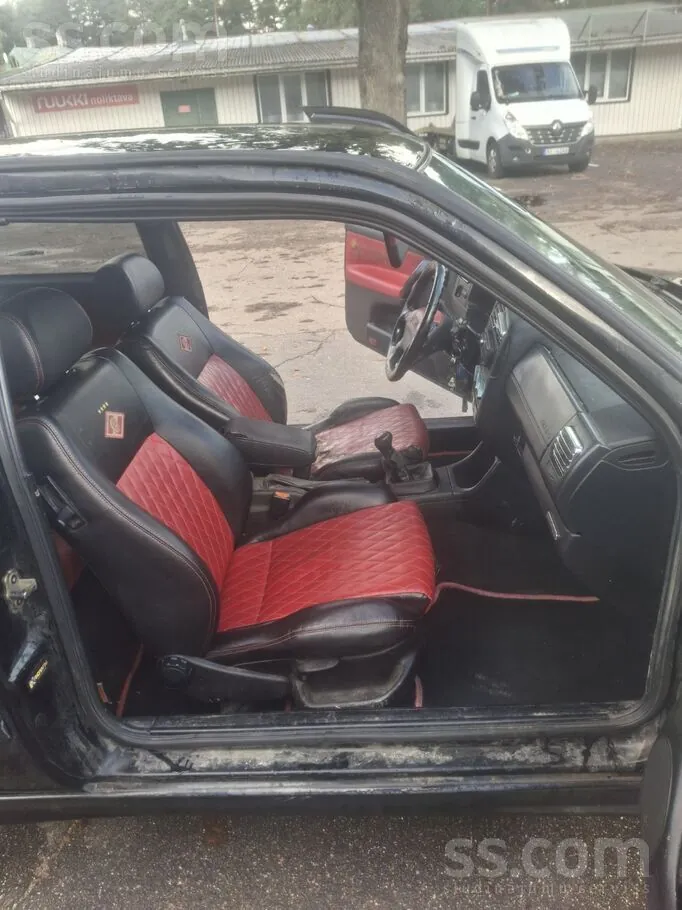 Volkswagen Golf 3 1998 photo 3
