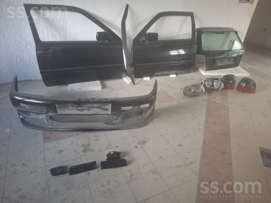 Volkswagen Golf 3 1998 photo 2