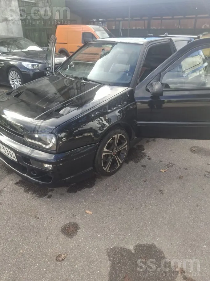 Volkswagen Golf 3 1998 photo 4