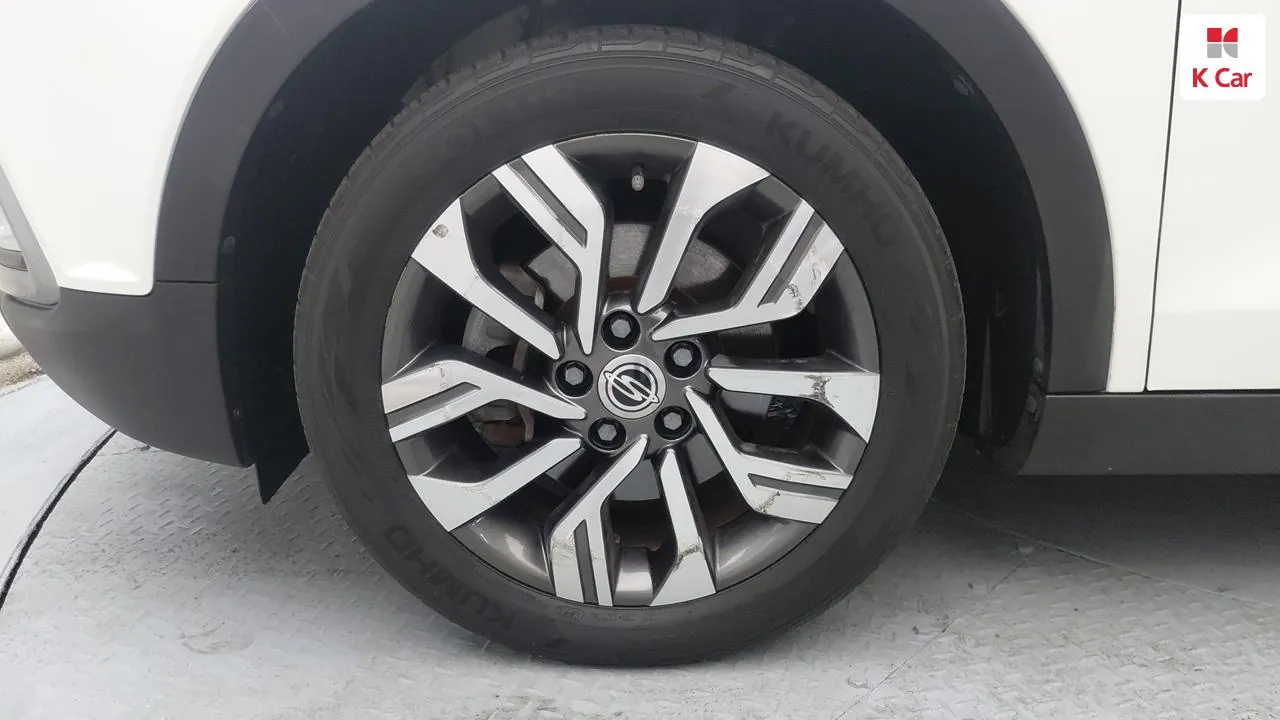 Kia Tivoli Air 2018 photo 5
