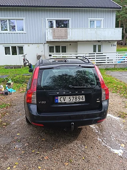 Volvo V50 2010 photo 2