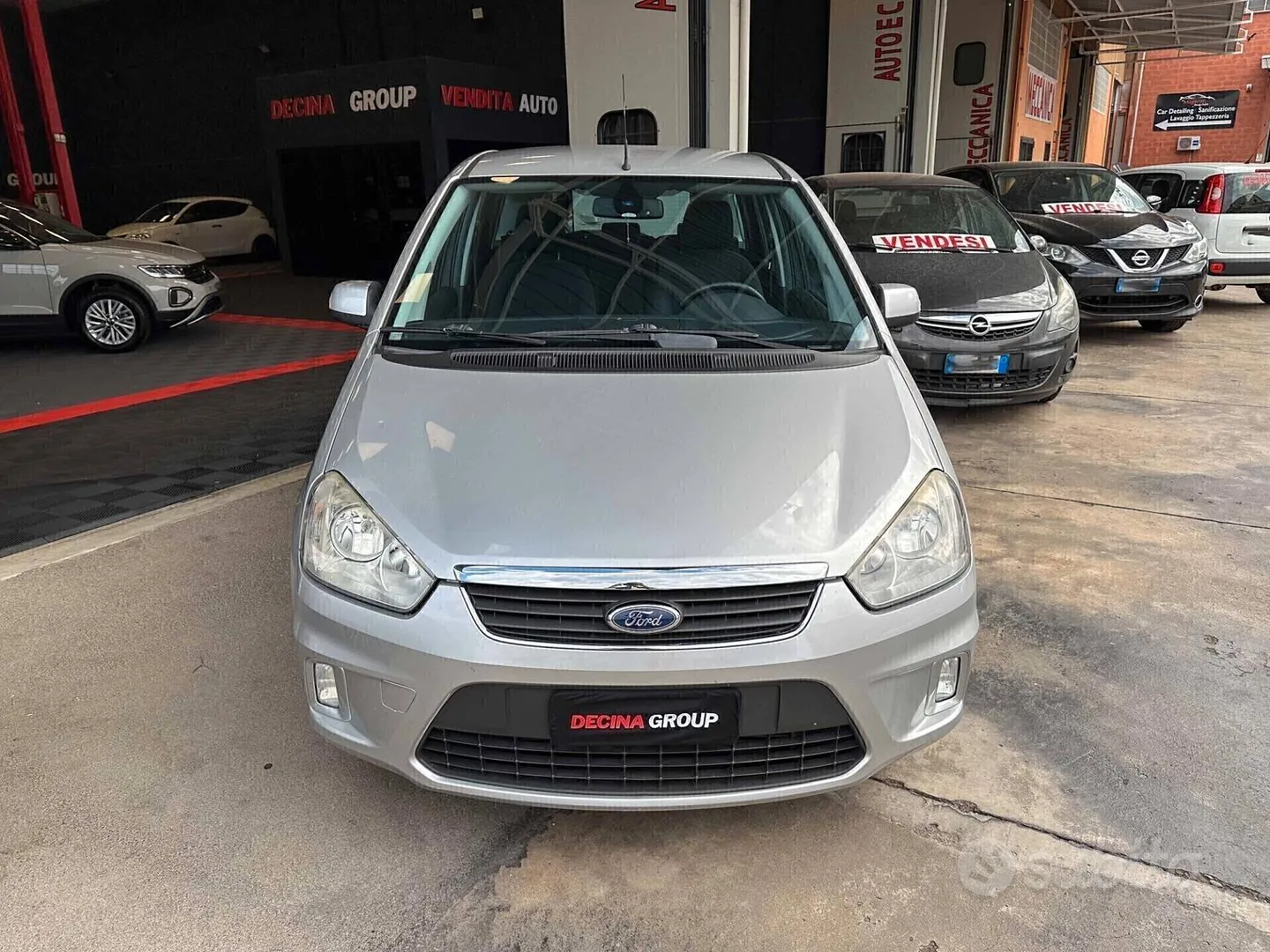 Ford C-Max 2010 photo 2
