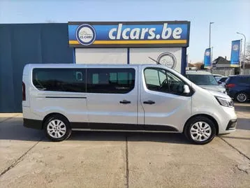 Renault Trafic 2024 photo 2