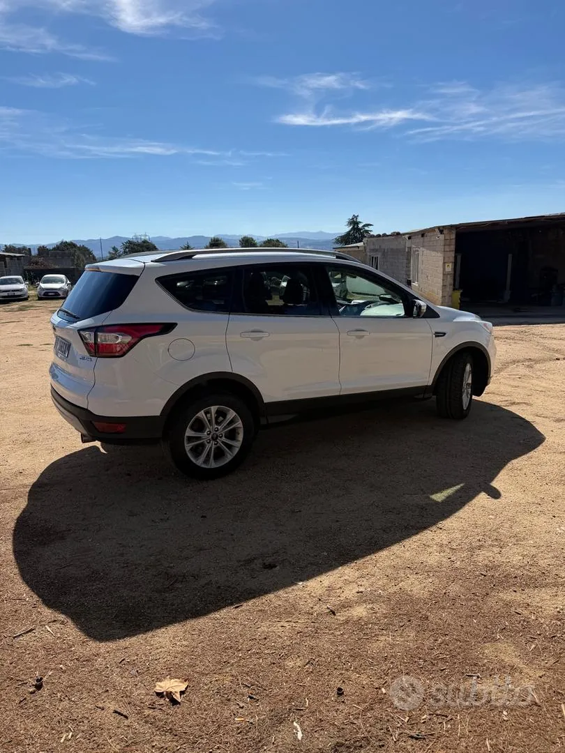 Ford Kuga 2017 photo 4