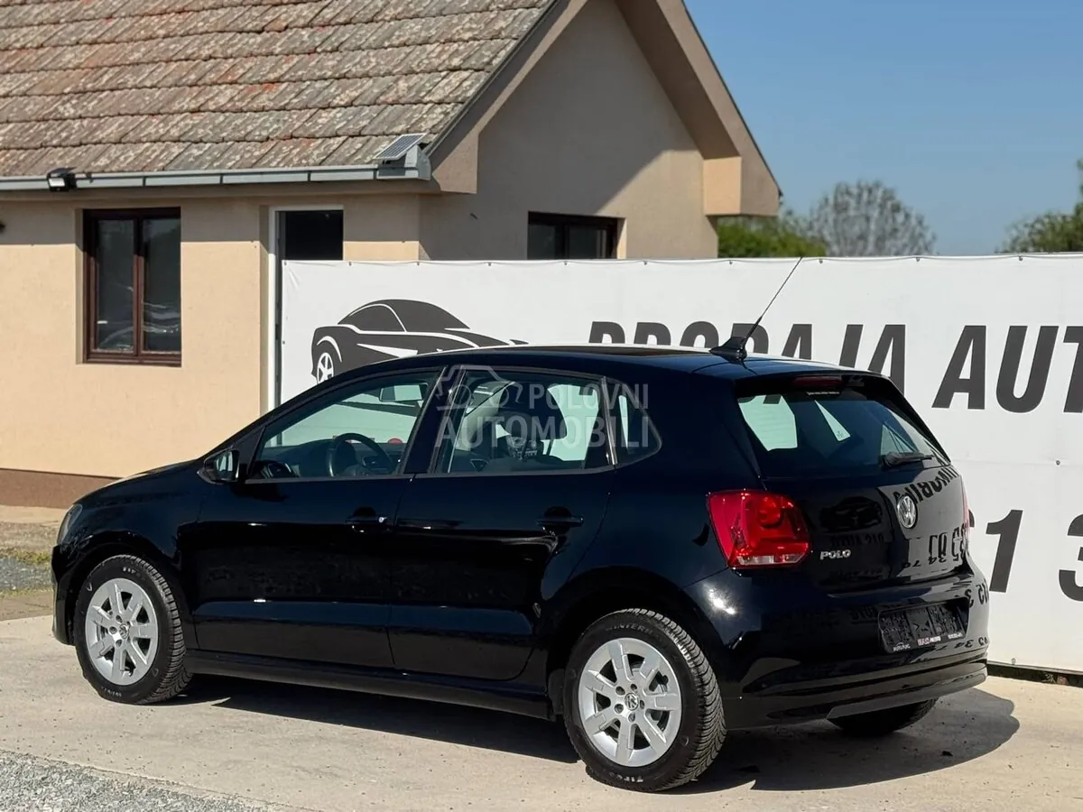 Volkswagen Polo 2011 photo 5