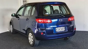 Mazda Demio 2005 photo 5