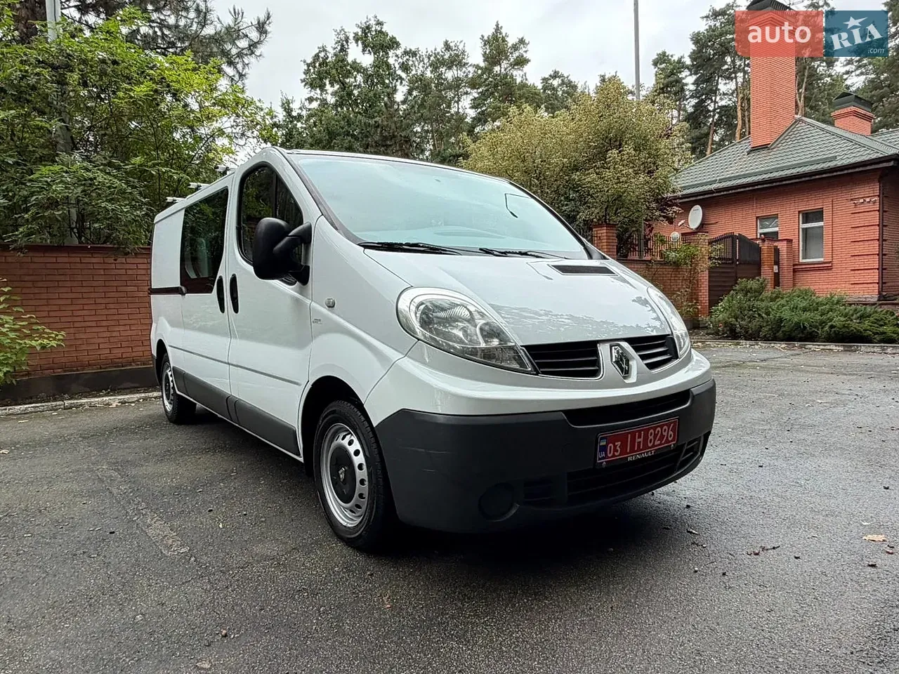 Renault Trafic 2014 photo 3