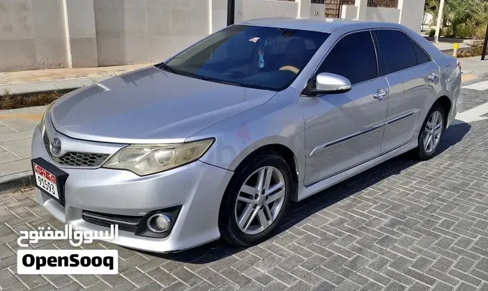 Toyota Camry 2013 photo 2