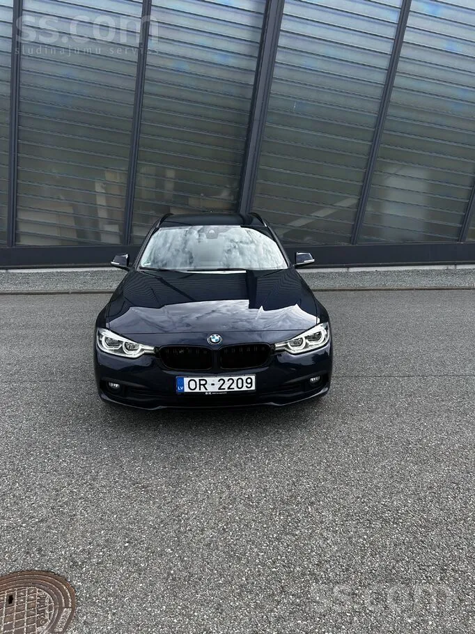BMW 318 2015 photo 3