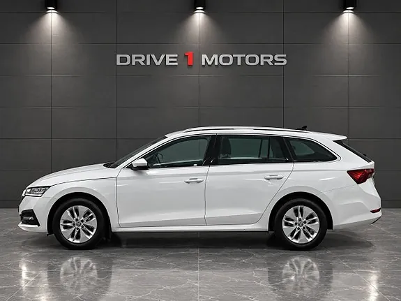 Skoda Octavia 2023 photo 4