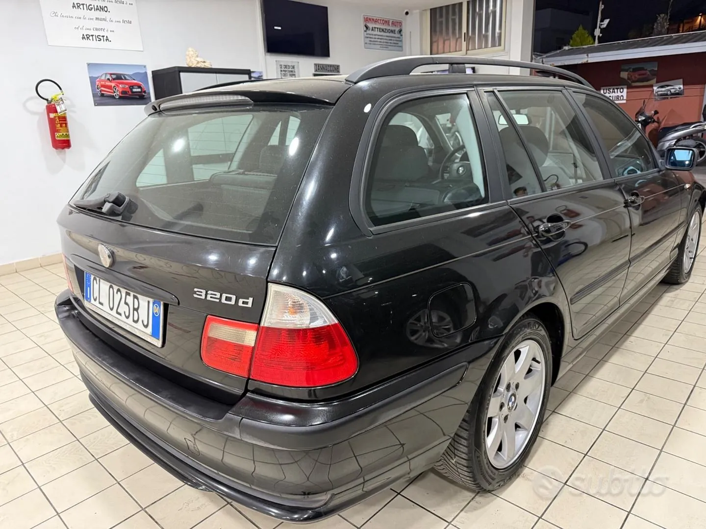 BMW 3 Series 2004 photo 4