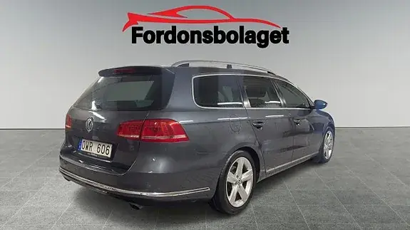 Volkswagen Passat 2012 photo 4