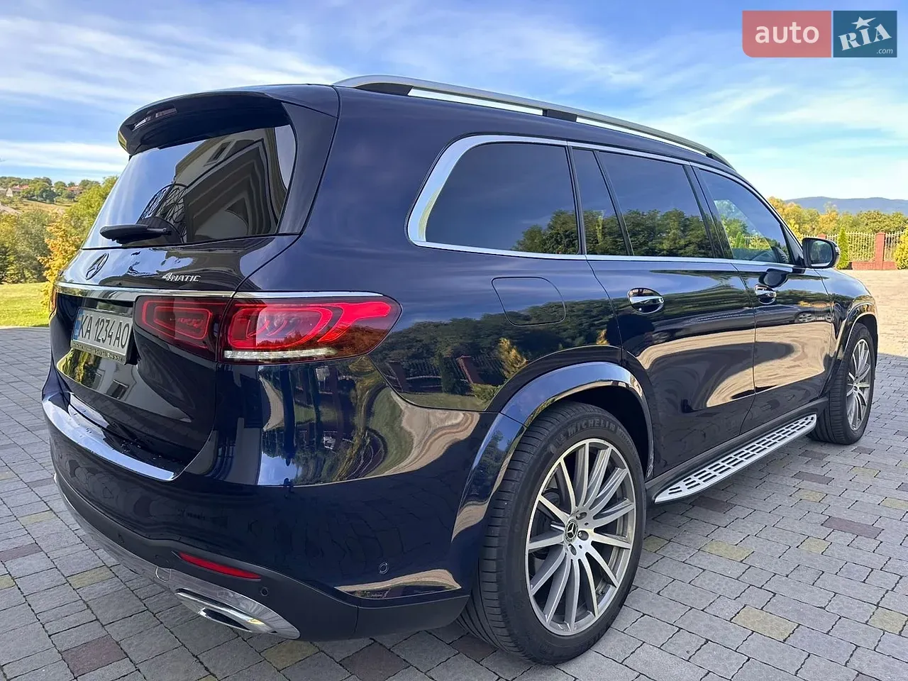 Mercedes-Benz Gls-Class 2021 photo 4