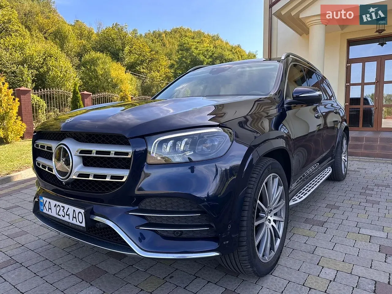 Mercedes-Benz Gls-Class 2021 photo 2