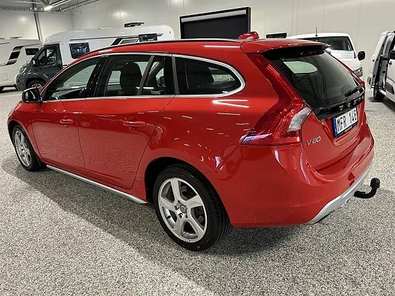Volvo V60 2012 photo 2