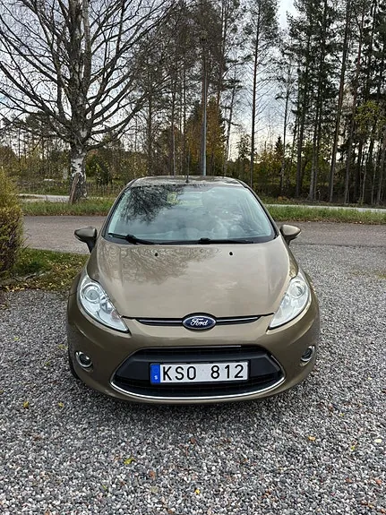 Ford Fiesta 2012 photo 3