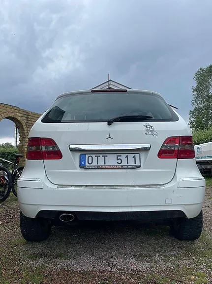 Mercedes-Benz B170 2009 photo 2