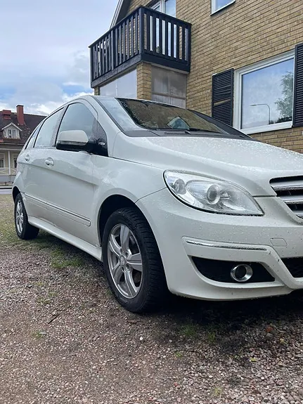 Mercedes-Benz B170 2009 photo 4