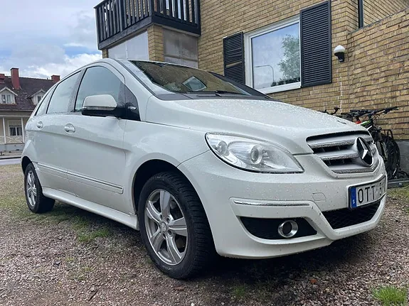 Mercedes-Benz B170 2009 photo 3