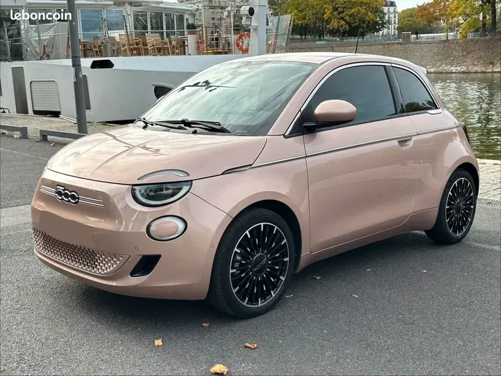 Fiat 500E