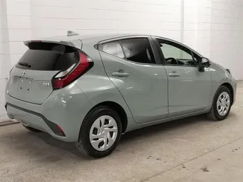Toyota Aqua 2022 photo 3