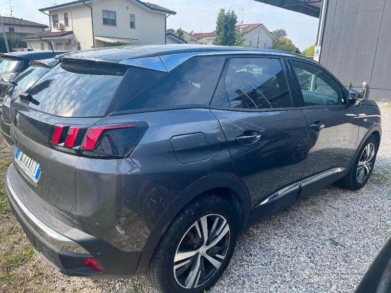 Peugeot 3008 2023 photo 3